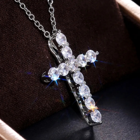 COPY - NEW CROSS PENDANT DIAMOND CHAIN NECKLACE - Picture 3 of 4